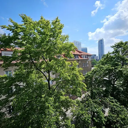 Cozy Old Town Apartman